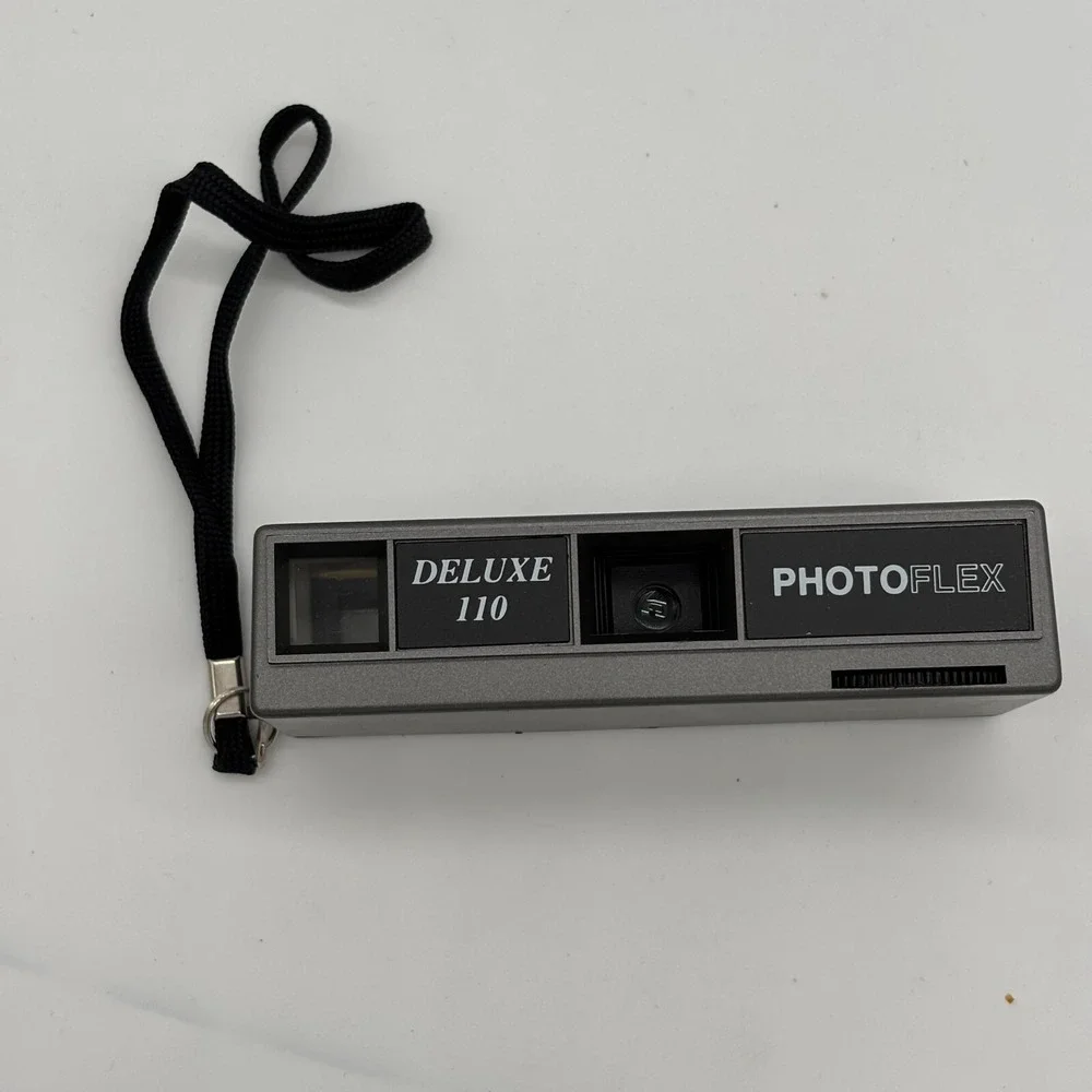 Vintage Photoflex Deluxe 110 Pocket Camera With Original Box & Instructions Gray